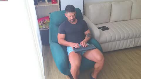 Snapshot of andrewfame chatting on February 24, 2025, 1:42 pm Andrew online show from February 24, 2025, 1:42 pm