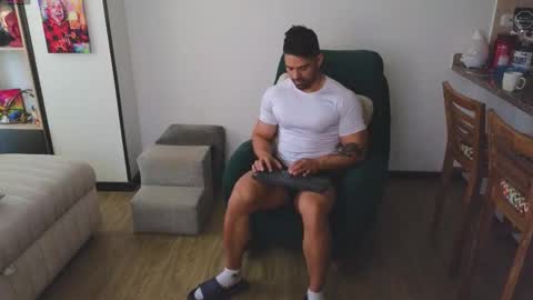 Snapshot of andrewfame chatting on September 8, 2025, 10:09 pm Andrew online show from September 8, 2025, 10:09 pm