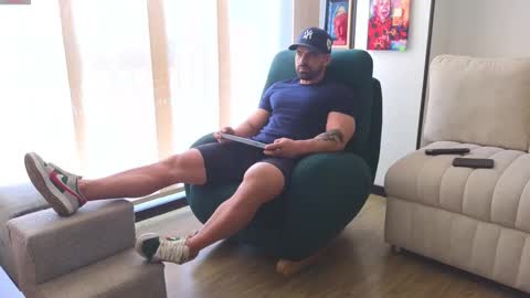 Snapshot of andrewfame chatting on September 22, 2025, 2:30 pm Andrew online show from September 22, 2025, 2:30 pm