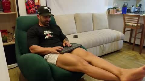 Snapshot of andrewfame chatting on September 30, 2025, 1:43 am Andrew online show from September 30, 2025, 1:43 am