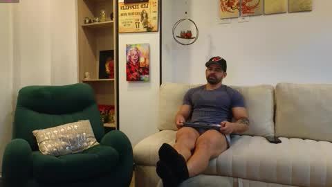 Snapshot of andrewfame chatting on October 21, 2025, 2:12 am Andrew online show from October 21, 2025, 2:12 am