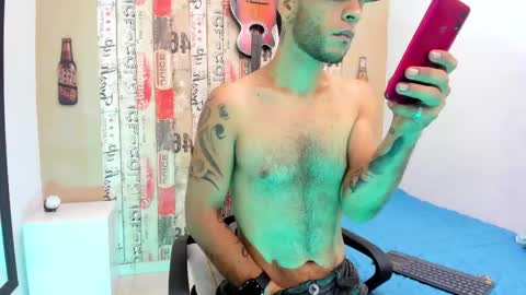 Snapshot of andrey_u92 chatting on February 23, 2025, 2:29 am online show from February 23, 2025, 2:29 am
