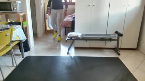 Snapshot of androx77 chatting on November 27, 2025, 9:33 am androx77 online show from November 27, 2025, 9:33 am