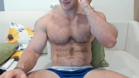 Snapshot of andry_dick chatting on December 15, 2025, 4:50 am Andry online show from December 15, 2025, 4:50 am