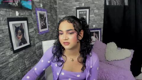 Snapshot of andrys_hot chatting on November 12, 2025, 8:41 pm Andrys online show from November 12, 2025, 8:41 pm