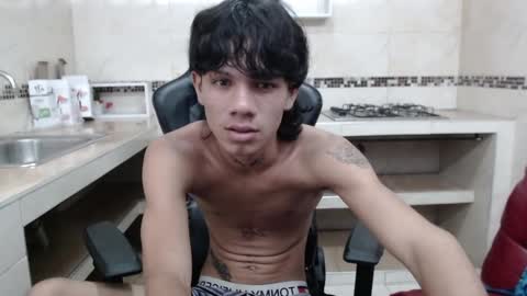 andy_dan1 online show from December 12, 2024, 5:26 pm