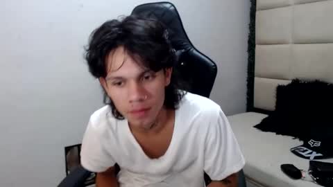 andy_dan1 online show from December 31, 2024, 3:55 am