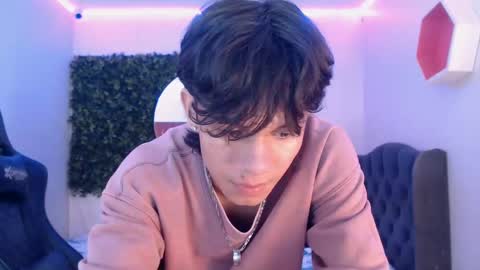 andy_dan1 online show from March 12, 2025, 4:02 pm