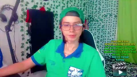 Snapshot of andy_gray01 chatting on October 5, 2025, 1:09 pm Andy Gray online show from October 5, 2025, 1:09 pm