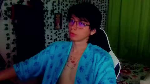 Snapshot of andy_gray01 chatting on October 17, 2025, 11:02 am Andy Gray online show from October 17, 2025, 11:02 am