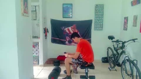 Snapshot of andy_gray01 chatting on October 22, 2025, 1:22 pm Andy Gray online show from October 22, 2025, 1:22 pm