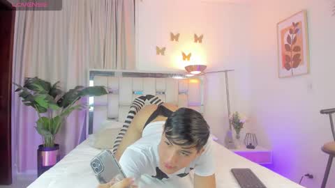 Snapshot of andy_millerr chatting on December 5, 2024, 3:59 am andy miller online show from December 5, 2024, 3:59 am