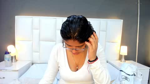 Snapshot of andyel2017 chatting on November 13, 2025, 11:42 am Andy D online show from November 13, 2025, 11:42 am