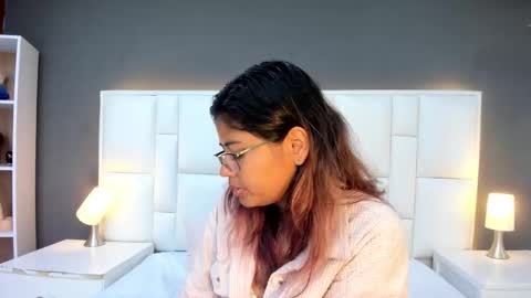 Snapshot of andyel2017 chatting on November 19, 2025, 1:33 pm Andy D online show from November 19, 2025, 1:33 pm