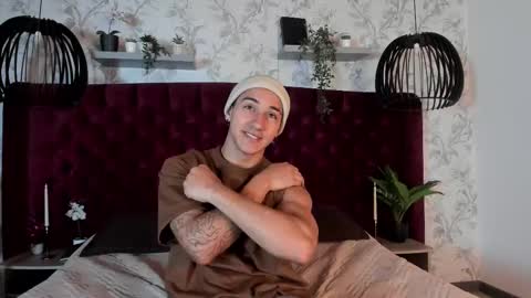 Andy Joy  online show from November 18, 2025, 11:25 am