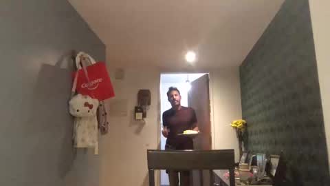 Snapshot of andyxxhot chatting on November 3, 2025, 2:35 am andyxxhot online show from November 3, 2025, 2:35 am