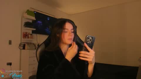      online show from October 17, 2025, 6:38 am