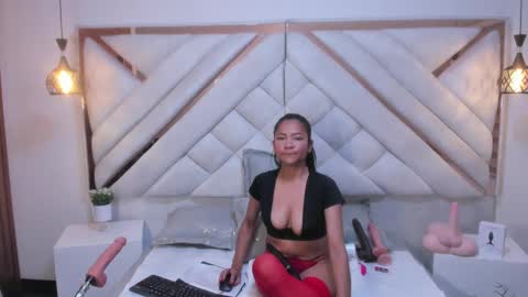 Snapshot of aneljones chatting on March 11, 2025, 4:32 am Anell online show from March 11, 2025, 4:32 am