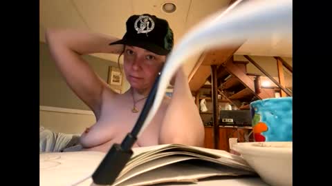 Snapshot of aneoakley chatting on November 4, 2025, 1:10 pm aneoakley online show from November 4, 2025, 1:10 pm