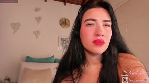 Snapshot of angeel_fox chatting on December 28, 2024, 5:25 pm Angel online show from December 28, 2024, 5:25 pm