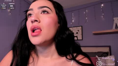 Snapshot of angeel_fox chatting on January 31, 2025, 6:24 am Angel online show from January 31, 2025, 6:24 am