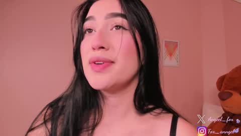 Snapshot of angeel_fox chatting on September 30, 2025, 3:00 am Angel online show from September 30, 2025, 3:00 am