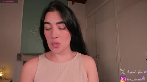 Snapshot of angeel_fox chatting on October 1, 2025, 12:27 am Angel online show from October 1, 2025, 12:27 am