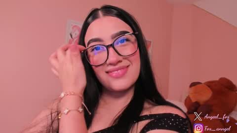 Snapshot of angeel_fox chatting on November 11, 2025, 2:33 am Angel online show from November 11, 2025, 2:33 am