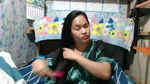 Snapshot of angel_0707 chatting on January 8, 2025, 11:54 am Angel online show from January 8, 2025, 11:54 am