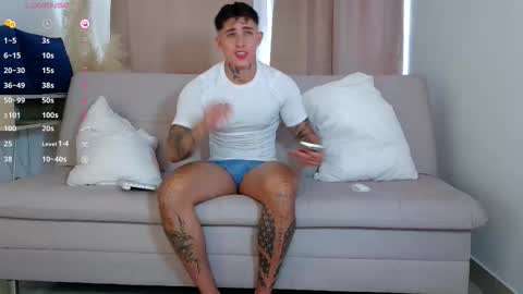 Snapshot of angel_boy01 chatting on November 18, 2025, 6:56 pm angel_boy01 online show from November 18, 2025, 6:56 pm