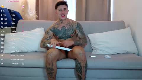 Snapshot of angel_boy01 chatting on November 19, 2025, 7:36 pm angel_boy01 online show from November 19, 2025, 7:36 pm