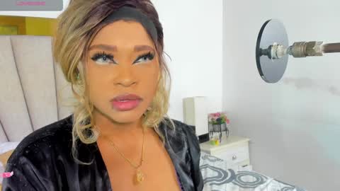 Snapshot of angel_dthroat chatting on January 24, 2025, 12:10 pm ANGHEL online show from January 24, 2025, 12:10 pm