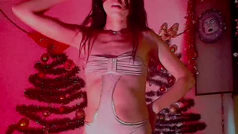 Snapshot of angel_dust9 chatting on December 22, 2024, 4:39 am Angel dust9 online show from December 22, 2024, 4:39 am
