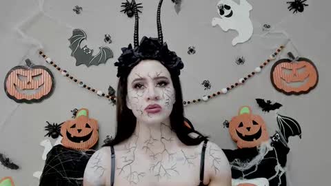 Angel online show from October 31, 2025, 1:17 am