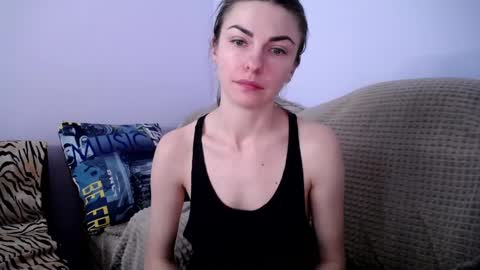 Snapshot of angel_zoe77 chatting on January 27, 2025, 11:22 am Zoe online show from January 27, 2025, 11:22 am