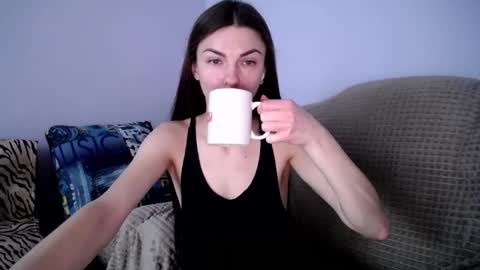 Snapshot of angel_zoe77 chatting on March 1, 2025, 11:50 am Zoe online show from March 1, 2025, 11:50 am