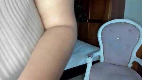 Snapshot of angela_boobies chatting on October 25, 2025, 7:30 pm angela_boobies online show from October 25, 2025, 7:30 pm