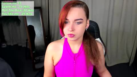 Snapshot of angela_coy chatting on October 17, 2025, 8:00 pm angela_coy online show from October 17, 2025, 8:00 pm