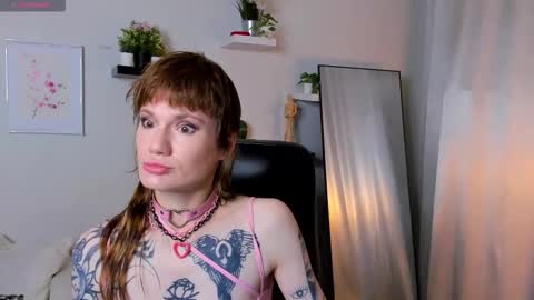 Snapshot of angela_fog chatting on September 14, 2025, 8:52 pm angela_fog online show from September 14, 2025, 8:52 pm