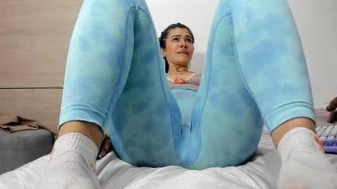 Snapshot of angela_lia_ chatting on December 2, 2024, 6:32 pm Angela online show from December 2, 2024, 6:32 pm