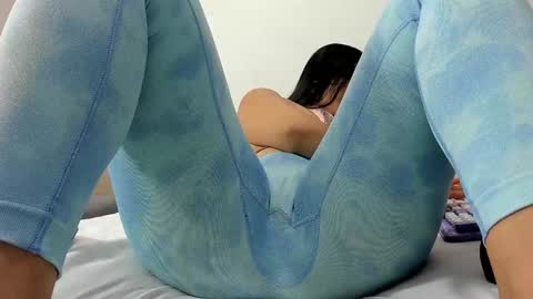 Snapshot of angela_lia_ chatting on January 27, 2025, 2:46 pm Angela online show from January 27, 2025, 2:46 pm