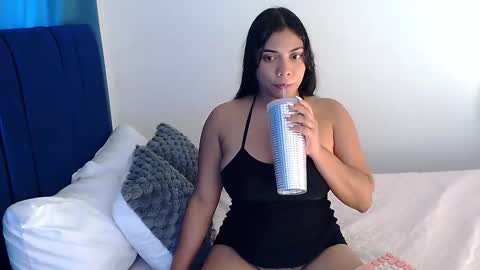 Snapshot of angela_santana_ chatting on March 9, 2025, 1:37 pm Angela online show from March 9, 2025, 1:37 pm