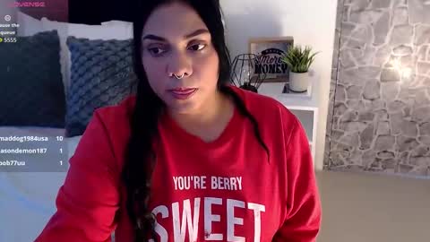 Snapshot of angela_santana_ chatting on November 7, 2025, 6:30 pm Angela online show from November 7, 2025, 6:30 pm