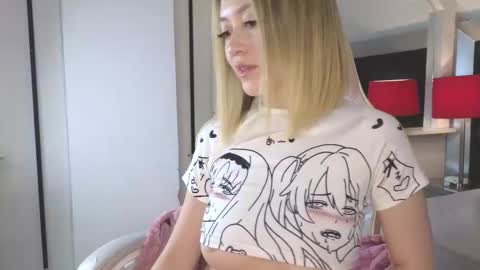 Snapshot of angelacastle chatting on December 13, 2025, 9:09 pm Angela Castle online show from December 13, 2025, 9:09 pm