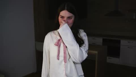 Snapshot of angelalantaff chatting on November 26, 2025, 6:36 am Olivia online show from November 26, 2025, 6:36 am