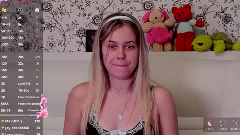 Darsi Anty online show from November 28, 2025, 2:53 pm