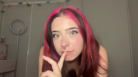 Snapshot of angelcak3s chatting on February 6, 2025, 7:35 am venellope888 online show from February 6, 2025, 7:35 am