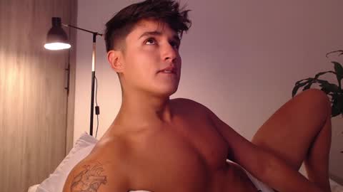 Snapshot of angelcossio chatting on December 24, 2024, 10:28 pm Angel online show from December 24, 2024, 10:28 pm