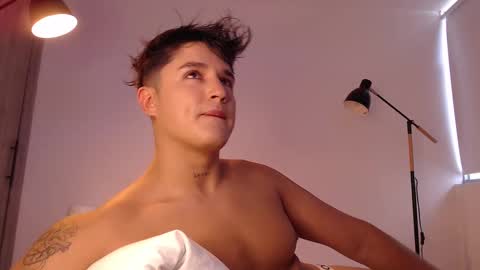 Snapshot of angelcossio chatting on October 3, 2025, 9:01 pm Angel online show from October 3, 2025, 9:01 pm