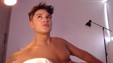 Snapshot of angelcossio chatting on October 6, 2025, 8:17 pm Angel online show from October 6, 2025, 8:17 pm